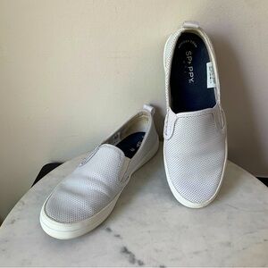 Sperry Seaside Perforated Leather
White Sneakers 7